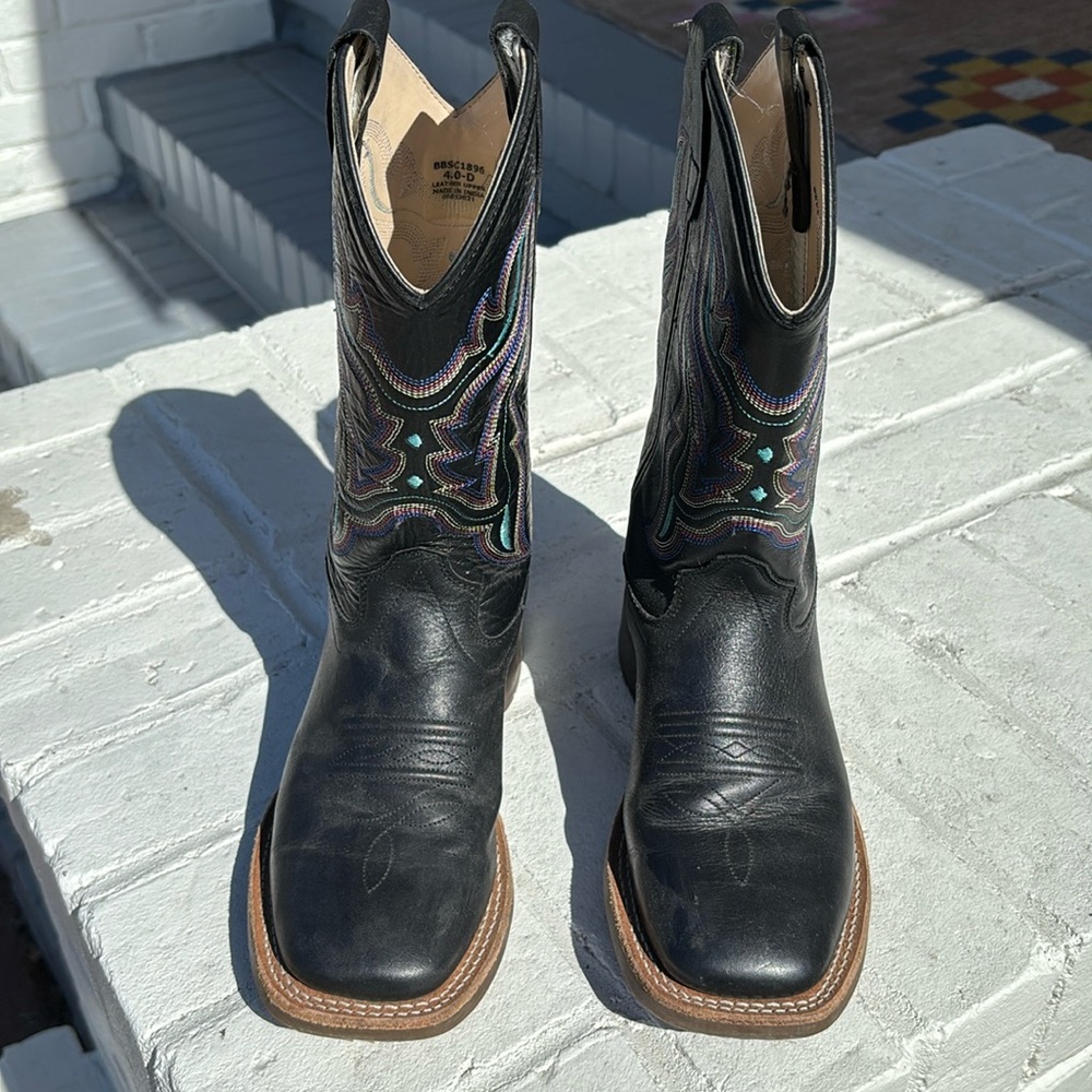 SHYANNE GIRLS' WESTERN BOOTS - BROAD SQUARE TOE